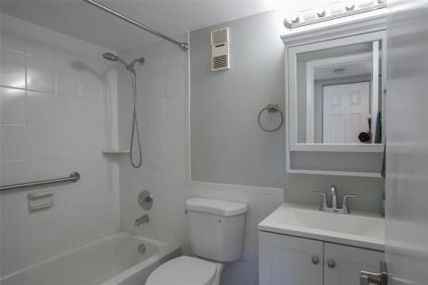 10557 NW 10th Street Pembroke Pines FL 33026
