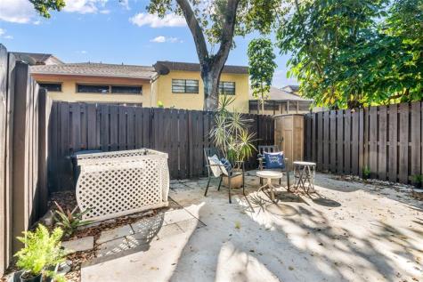 7920 NW 11th Court Plantation FL 33322