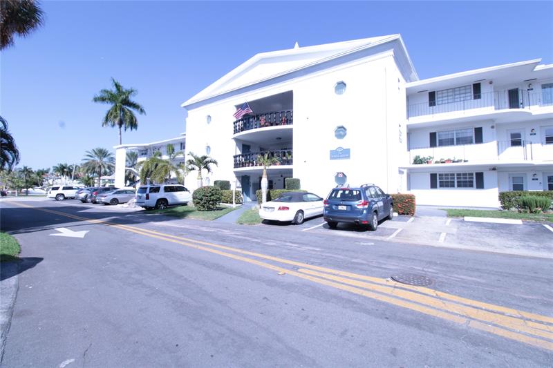 470 Paradise Isle Boulevard Hallandale Beach FL 33009