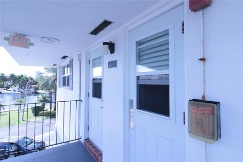470 Paradise Isle Boulevard Hallandale Beach FL 33009