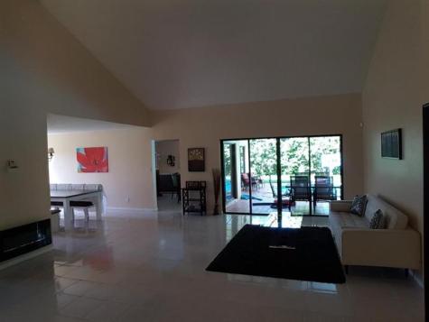 1818 Park Avenue Weston FL 33326