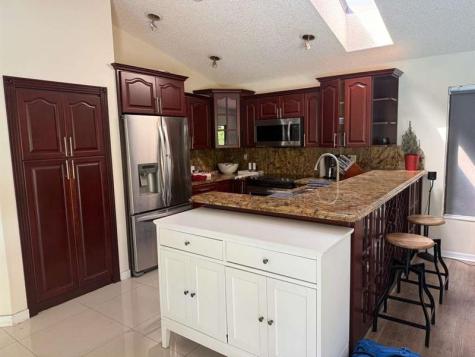 1818 Park Avenue Weston FL 33326
