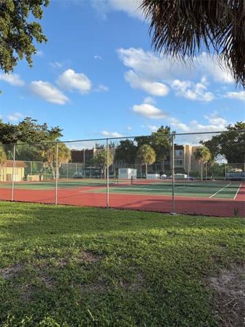 8280 SW 24th Street North Lauderdale FL 33068