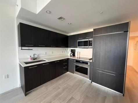 45 SW 9th Street Miami FL 33130