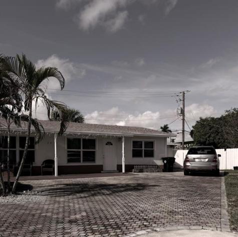 2671 NE 18th Terrace Lighthouse Point FL 33064