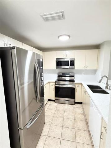 2901 Riverside Drive Coral Springs FL 33065