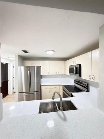 2901 Riverside Drive Coral Springs FL 33065