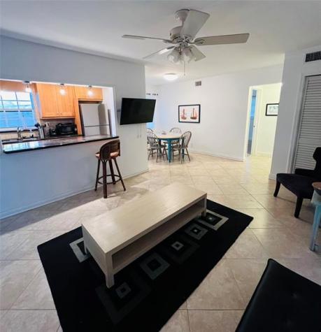 2404 NE 33 Avenue Fort Lauderdale FL 33305