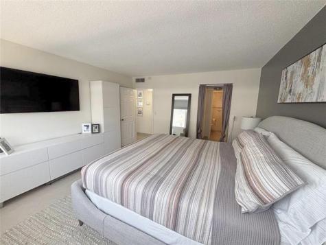 3140 S Ocean Drive Hallandale Beach FL 33009