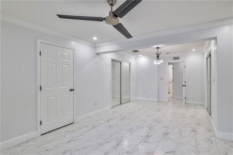 1389 W 33 Riviera Beach FL 33404