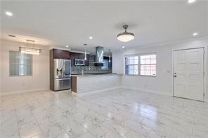 1389 W 33 Riviera Beach FL 33404