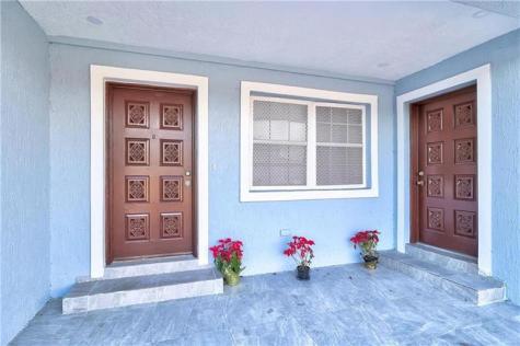 1389 W 33 Riviera Beach FL 33404
