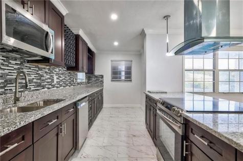 1389 W 33 Riviera Beach FL 33404