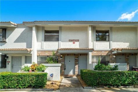 9769 Riverside Drive Coral Springs FL 33071