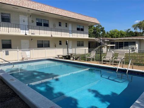 2622 Johnson Street Hollywood FL 33020