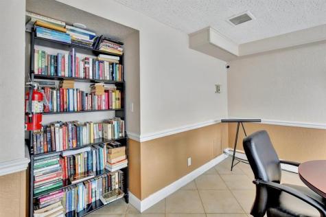2555 NE 11th Street Fort Lauderdale FL 33304