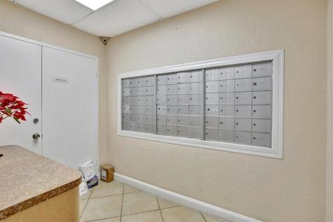 2555 NE 11th Street Fort Lauderdale FL 33304