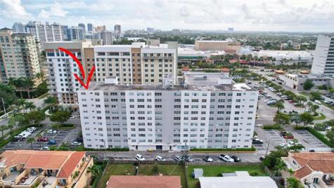 2555 NE 11th Street Fort Lauderdale FL 33304
