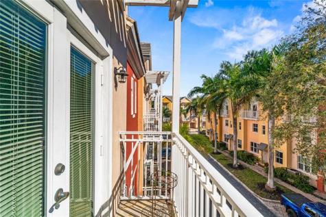 2381 Vintage Drive Lighthouse Point FL 33064