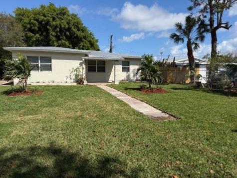 141 SE 7th Avenue Boynton Beach FL 33435