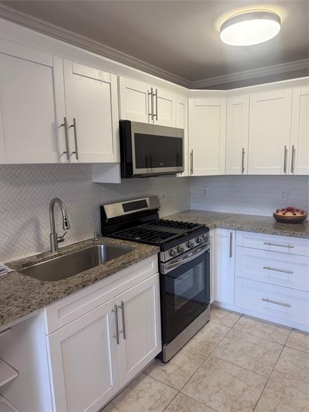 20251 NE 2nd Avenue Miami FL 33179