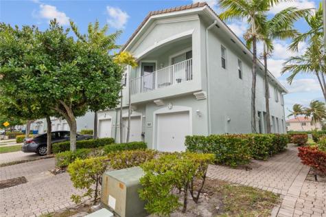 3067 Laurel Ridge Circle Riviera Beach FL 33404