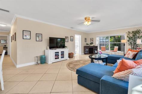 3221 Seaward Drive Lauderdale By The Sea FL 33062