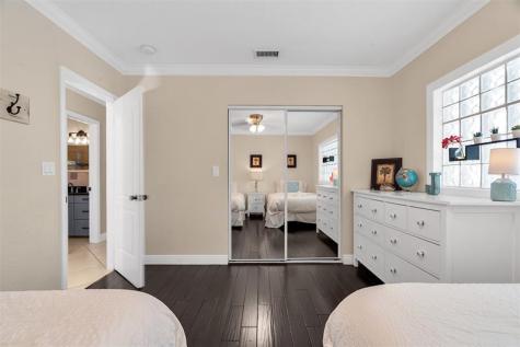 3221 Seaward Drive Lauderdale By The Sea FL 33062