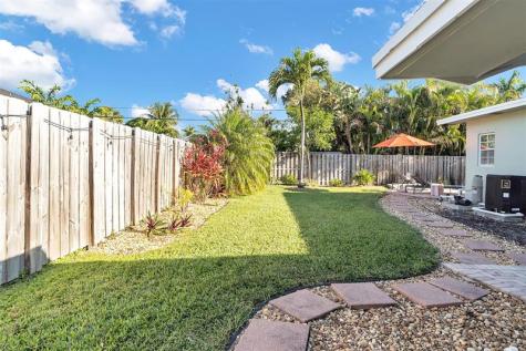 3221 Seaward Drive Lauderdale By The Sea FL 33062