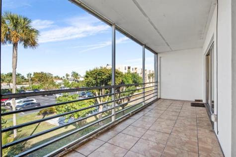 200 Waterway Drive S Lantana FL 33462