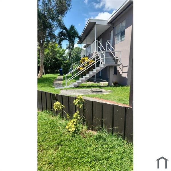 2740 SW 2nd Street Fort Lauderdale FL 33312