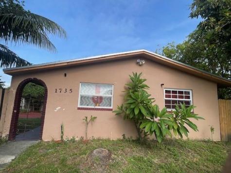 1735 SW 44th Terrace Fort Lauderdale FL 33317