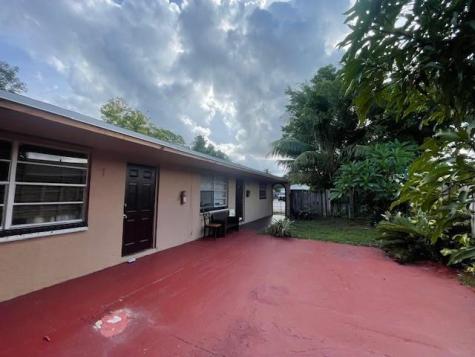 1735 SW 44th Terrace Fort Lauderdale FL 33317