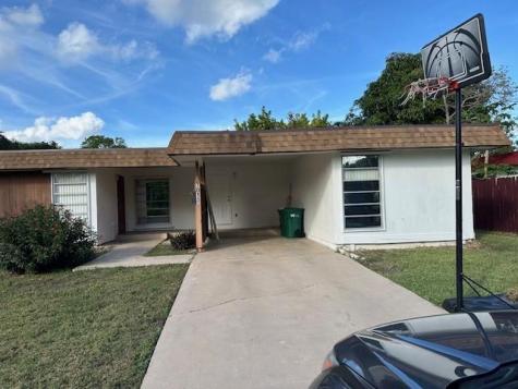 7013 NW 63rd Court Tamarac FL 33321