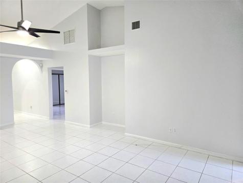 5912 NW 93rd Terrace Tamarac FL 33321
