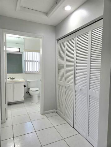 5912 NW 93rd Terrace Tamarac FL 33321