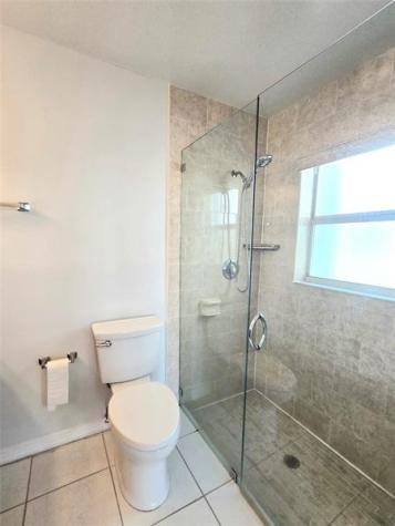 5912 NW 93rd Terrace Tamarac FL 33321