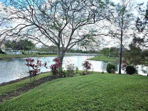 5912 NW 93rd Terrace Tamarac FL 33321