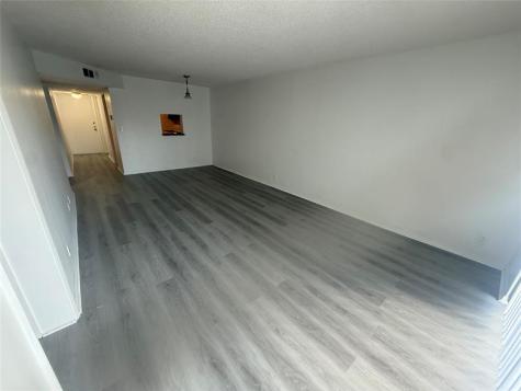 7960 N Colony Circle Tamarac FL 33321