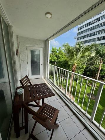 1160 N Federal Highway Fort Lauderdale FL 33304