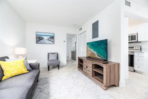 805 NE 23rd Drive Wilton Manors FL 33305