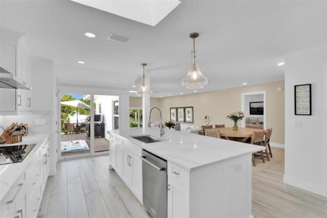 17026 Bay Street Jupiter FL 33477