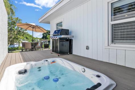 17026 Bay Street Jupiter FL 33477