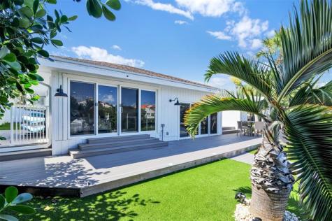 17026 Bay Street Jupiter FL 33477