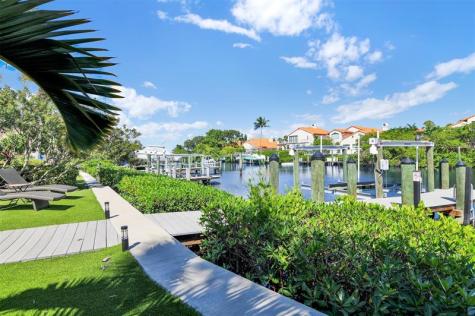 17026 Bay Street Jupiter FL 33477