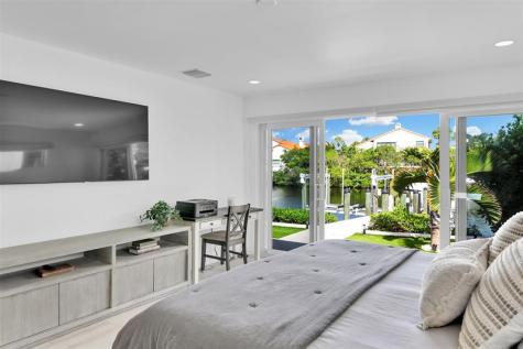 17026 Bay Street Jupiter FL 33477