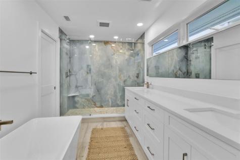 17026 Bay Street Jupiter FL 33477