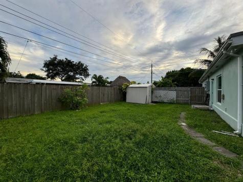 9422 SW 51st Street Fort Lauderdale FL 33328