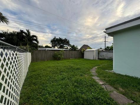 9422 SW 51st Street Fort Lauderdale FL 33328