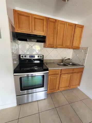 2036 NE 26th Street Wilton Manors FL 33305